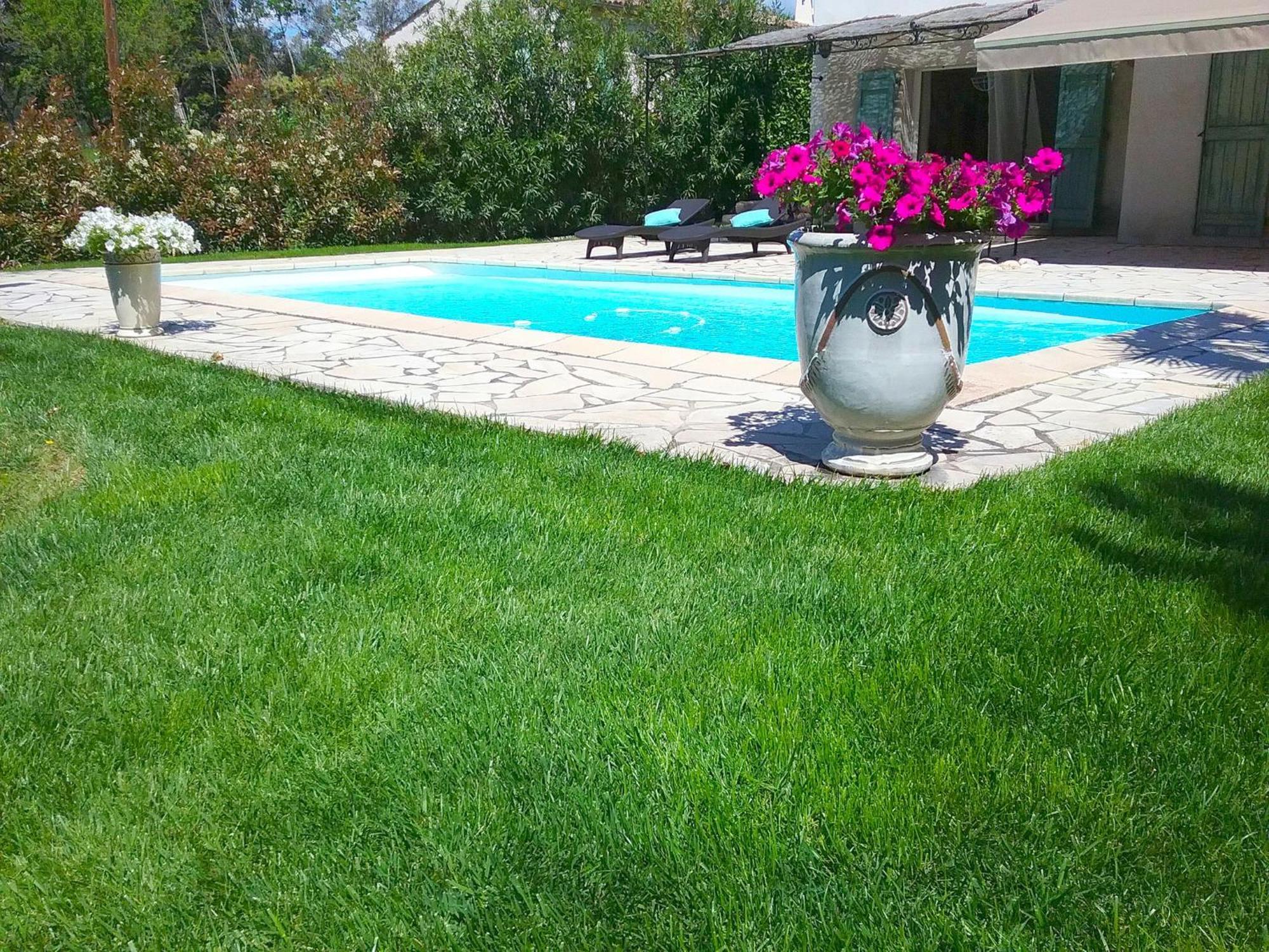 Peaceful Villa In Saint Paul De Vence With Pool Exterior photo