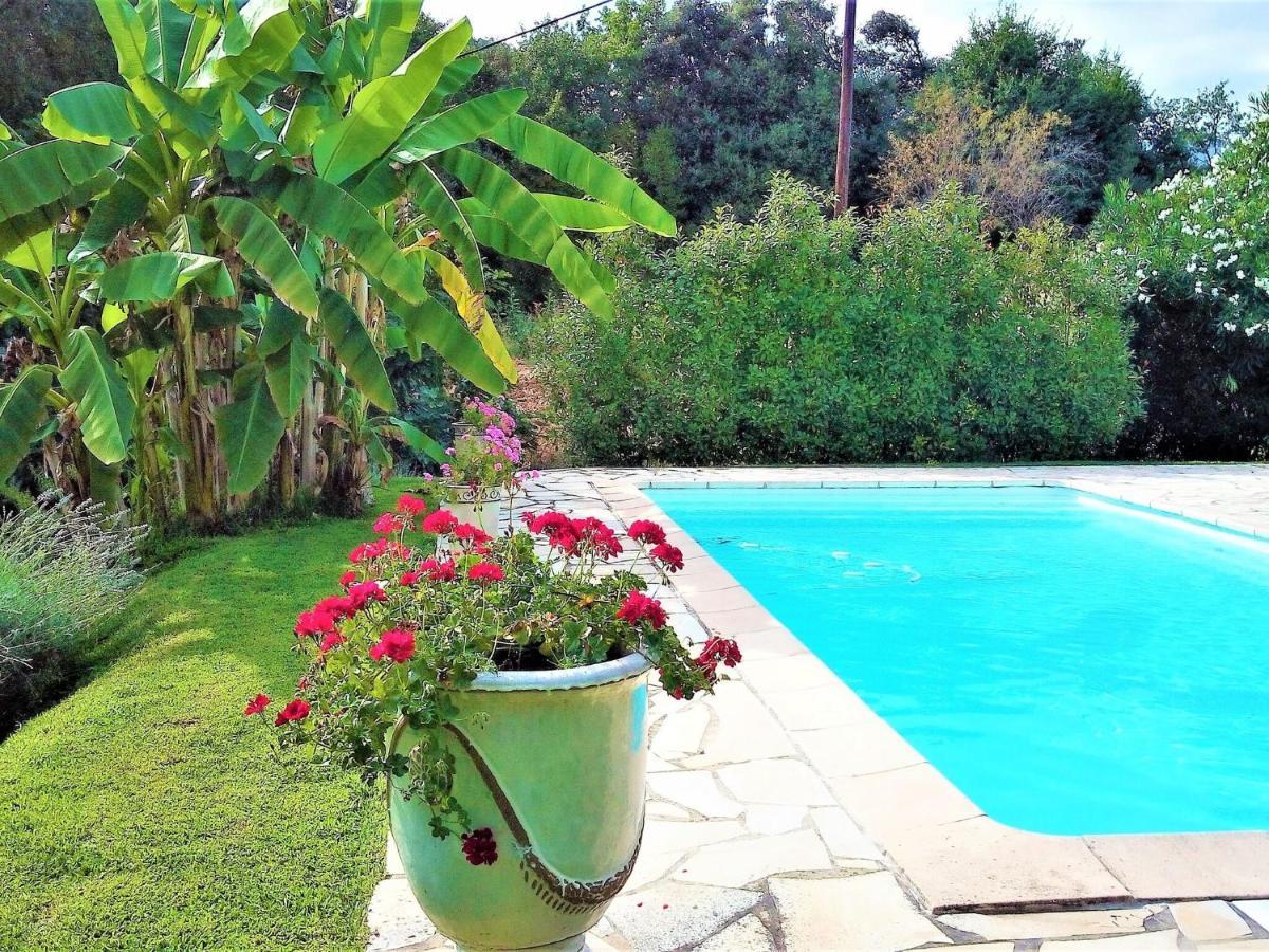 Peaceful Villa In Saint Paul De Vence With Pool Exterior photo